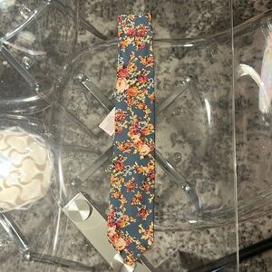 New with tags Barry Beaux flower tie